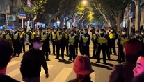 BBC tvrdí, že jej novinára v Šanghaji zadržala a zbila čínska polícia