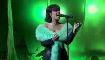 Rihanna naživo, ako ste ju dávno nevideli. Žiaden sex, len spev