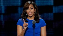 Michelle Obamová zosadila Hillary Clintonovú z postu najobdivovanejšej ženy