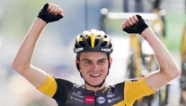Tour de France: Američan Kuss vyhral z úniku 15. etapu, na čele zostal Pogačar