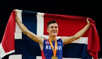 Na cieľovej šachovnici to bolo doslova o chlp, prvých dvoch delilo 14 stotín. Zlato na 5000 m obhájil Nór