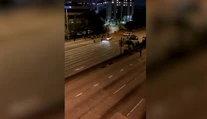 Hororový incident na videu: Auto to napálilo v plnej rýchlosti priamo do protestujúcich