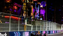 Verstappen potvrdil dominanciu aj v Las Vegas. Red Bull v závere prišiel o double