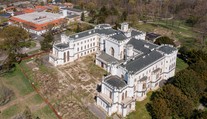 V kaštieli Rusovce sa začína rekonštrukcia. Obnova pamiatky potrvá roky