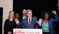 Zvrat vo Francúzsku: Predčasné voľby prekvapujúco vyhral ľavicový Národný ľudový front