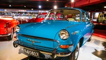 Stála ako 31 platov, ľudia na ňu napriek tomu čakali v poradovníkoch. Legendárna „Embéčka“ oslavuje okrúhle výročie