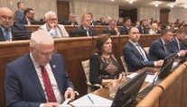 Novelu zákona o mimovládkach posunuli do druhého čítania. Opozícia uvažuje nad podaním na Ústavný súd
