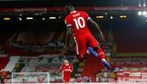Ďalšej hviezde Liverpoolu potvrdili koronavírus