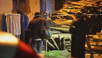Pri "neopatrnej detskej hre" začal 11-ročný chlapec horieť a skončil v košickej nemocnici