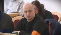 Nožom zaútočil na tínedžerky za bieleho dňa. Mladý študent medicíny sa postavil pred súd