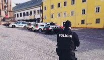 Poplach v Banskej Štiavnici. Anonym sa vyhrážal bombovými útokmi na základnej škole