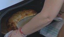 Drahší zemiakový šalát aj zákusky. Na veľkonočné sviatky budú mnohí piecť skromnejšie