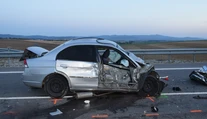 Smrteľná nehoda v Trenčianskom kraji. Vodič (†39) nemal šancu prežiť čelnú zrážku s nákladiakom