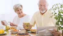 Seniori, pamätajte na stravu. Tu je pár tipov, ako zdravo žiť