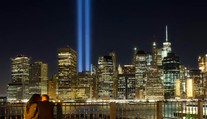 USA si pripomínajú teroristické útoky z 11. septembra 2001