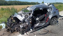 Mladá vodička neprežila zrážku s kamiónom. Cestu medzi Dolným Štálom a Veľkým Mederom uzavreli