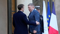 V Paríži bola čisto bojová atmosféra, nepadlo ani slovo o mieri, vyhlásil premiér Fico