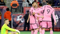 VIDEO: Henrich Ravas prvýkrát nastúpil proti Lionelovi Messimu. Legenda Slováka nešetrila