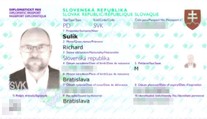 Minister hospodárstva vzal na výstavu do Dubaja aj svoju dcéru. Skeny pasov delegácie unikli na internet