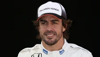 Alonso sa rozlúči na špeciálne nalakovanom monoposte