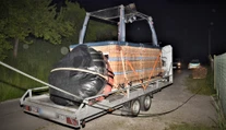 Núdzové pristátie teplovzdušného balóna poškodilo elektrické vedenie. Kuriózny prípad rieši polícia