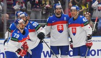 VIDEO: Posledná tretina bola formalitou. Slováci v skvelej atmosfére vyhrali, postup je blízko