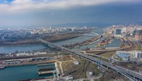 Prístavný most bude v smere do Petržalky až do pondelkového rána uzavretý