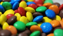 Lentilky majú viac ako sto rokov: Prečítajte si príbeh cukríkov, na ktorých vyrástol každý Slovák