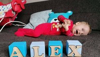 Alexovi, ktorý má spinálnu svalovú atrofiu, doplatí poisťovňa dôležitý liek