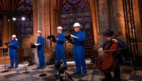 VIDEO: To musíte vidieť. V Notre-Dame sa na Štedrý večer konal prvý koncert od požiaru