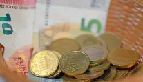 Čakajú nás novinky. Hotovosť už nebude iba v bankovkách a minciach