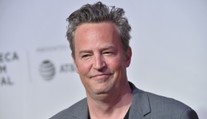 Odišiel Chandler z legendárneho seriálu Priatelia. Zomrel herec Matthew Perry (†54)