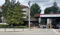 Trenčianska nemocnica rieši ďalší problém. Po kardiológii je na stole kolaps pediatrie