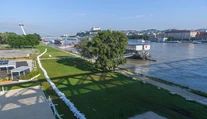 V Devíne vyhlásili mimoriadnu situáciu. Na Tyršovom nábreží sa pripravujú na vyliatie Dunaja