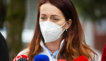 Ďalšia poslankyňa si bola oddýchnuť v exotike. Podľa kolegov to nie je v tejto situácii vhodné