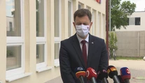 Vládnou koalíciou otriasa jedna kríza za druhou a ďalšie problémy sú na obzore