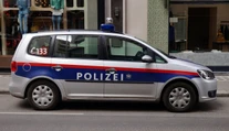 Vlámal sa do domova dôchodcov a znásilnil 92-ročnú ženu. Rakúska polícia upodozrieva Alzírčana (23)