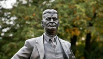 Spomienka na Tomáša Baťu: Vysoké mzdy a priemerný zisk
