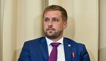 Pellegrini vo štvrtok prijme Dolinkovej demisiu. Prezident zároveň vymenuje za ministra Šaška
