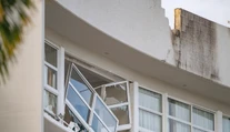 Na strechu známeho hotela v Austrálii spadol vrtuľník, pilot zahynul