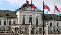 Ďalší prieskum potvrdzuje tesný výsledok. K palácu má bližšie Pellegrini