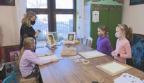 Incident šikany v Miloslavove zasiahol aj pani Danku. Deti s problémami chce „liečiť“ umením