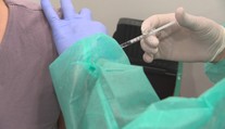 Dostali ste prvú dávku AstraZenecy a pozvali vás teraz na Pfizer? Pozor, ide o chybu