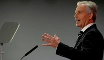Tony Blair chce presvedčiť Britov, aby zmenili názor na brexit