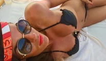 Škrtelova sexy žena v bikinách. Pochválila sa pevnejším poprsím