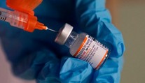 Pfizer a BioNTech spustili klinickú štúdiu vakcíny proti omikronu