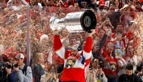 FOTO+VIDEO: Florida nedopustila dokonanie senzácie. V rozhodujúcom zápase si uchmatla prvý Stanley Cup