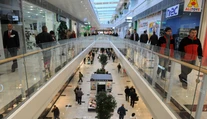 V obchodoch so známou značkou oblečenia si už nenakúpite. Zatvorili svoje prevádzky