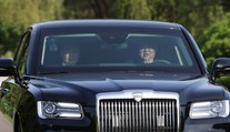 VIDEO: Kim s Putinom si vymenili niekoľko darčekov. Jeden z nich išli spoločne vyskúšať