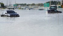 FOTO a VIDEO: Brutálna spúšť v Dubaji. Najrušnejšie letisko sveta zatopila veľká voda